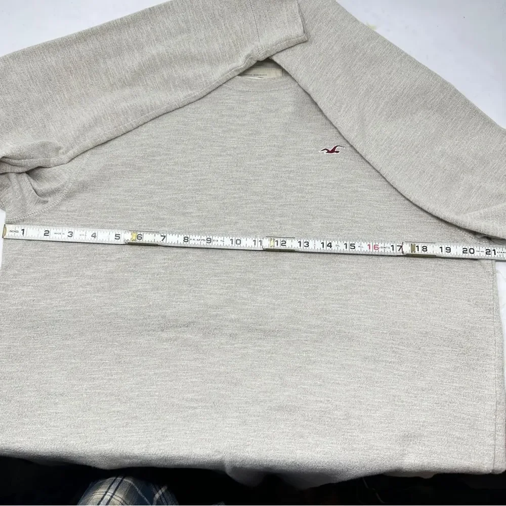 Hollister Textured Crewneck Sweater-Large